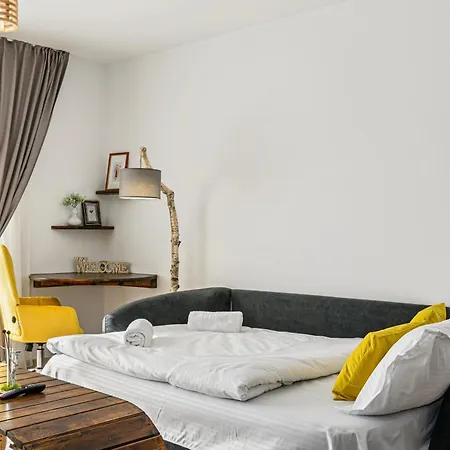 B-Holiday Luxury Apartments Urban Plaza Brasov Exterior photo