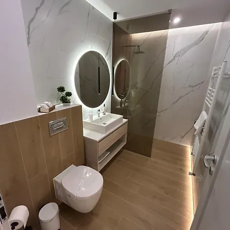 B-Holiday Luxury Apartments Urban Plaza Brasov Exterior photo