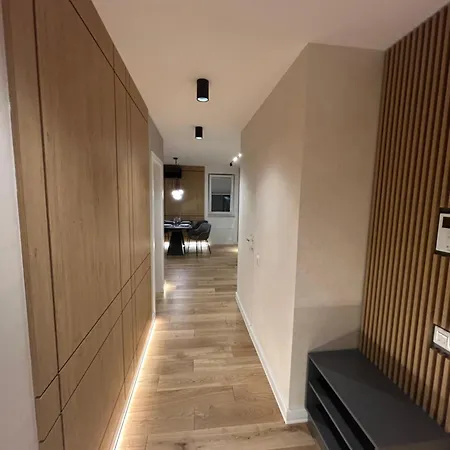 B-Holiday Luxury Apartments Urban Plaza Brasov Exterior photo