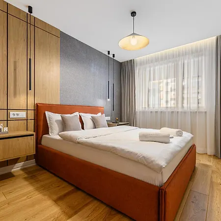 B-Holiday Luxury Apartments Urban Plaza Brasov Exterior photo