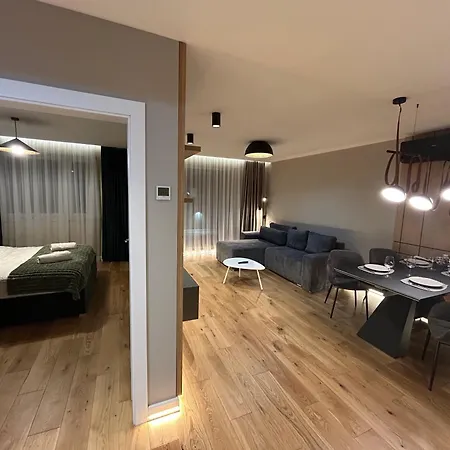 B-Holiday Luxury Apartments Urban Plaza Brasov Exterior photo