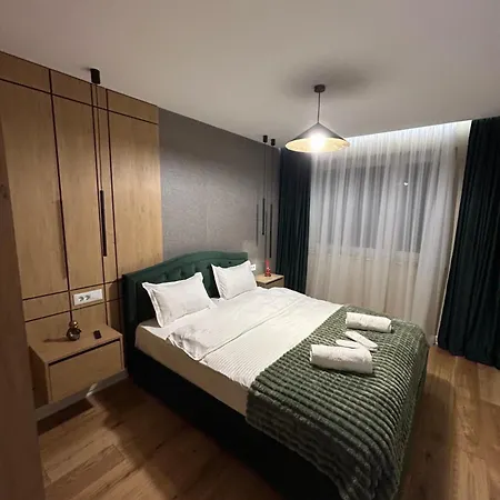 B-Holiday Luxury Apartments Urban Plaza Brasov Exterior photo