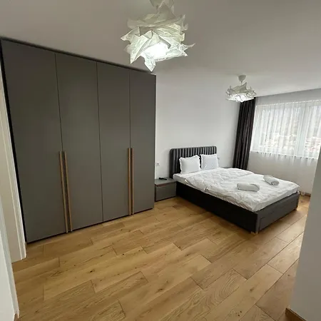 B-Holiday Luxury Apartments Urban Plaza Brasov Exterior photo