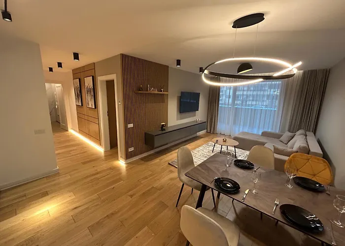 B-Holiday Luxury Apartments Urban Plaza