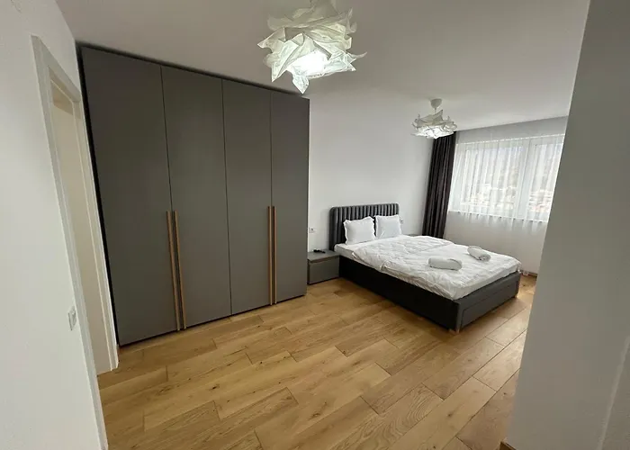B-Holiday Luxury Apartments Urban Plaza
