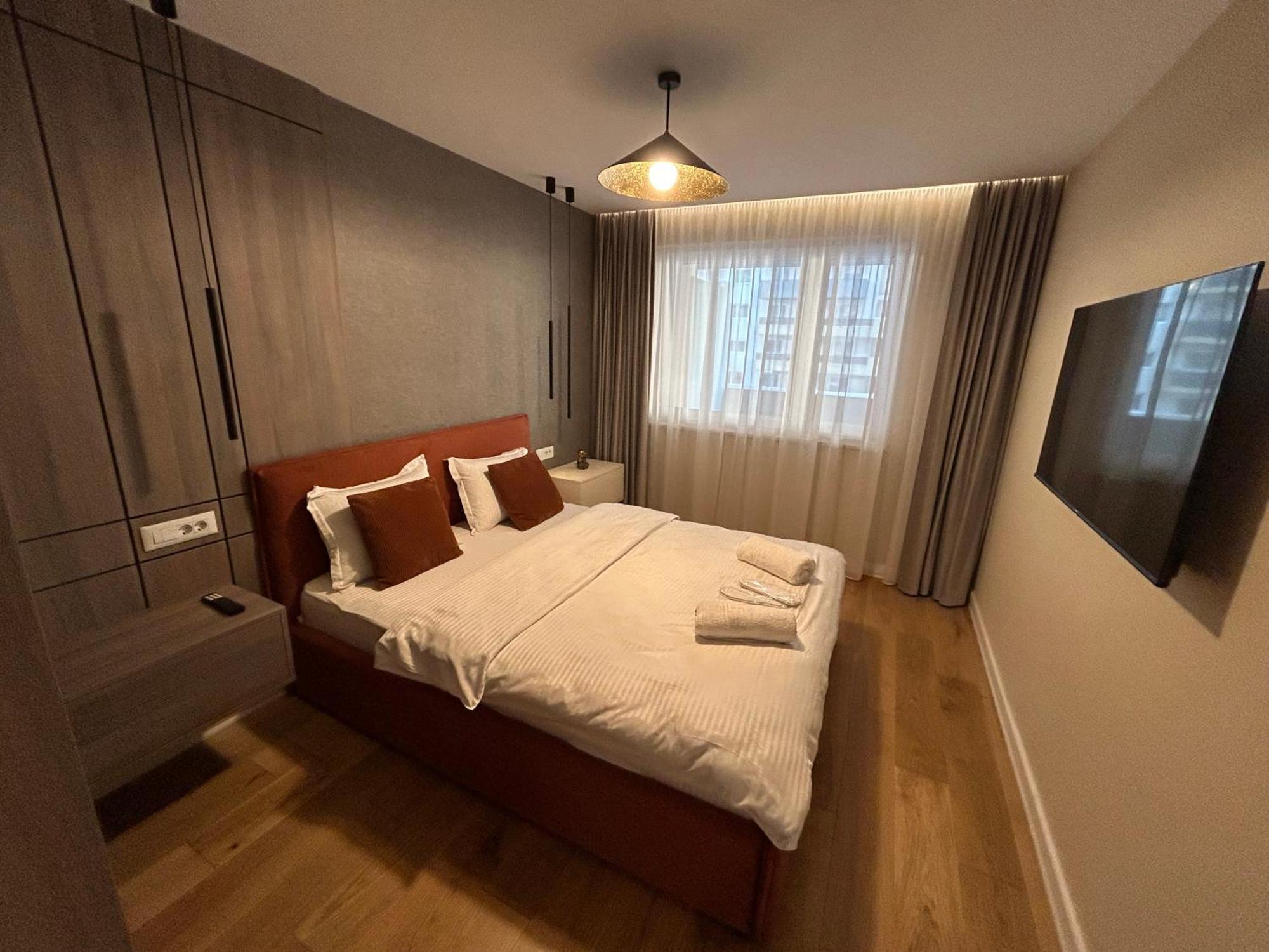 B-holiday Luxury Urban Plaza Apartment Brasov