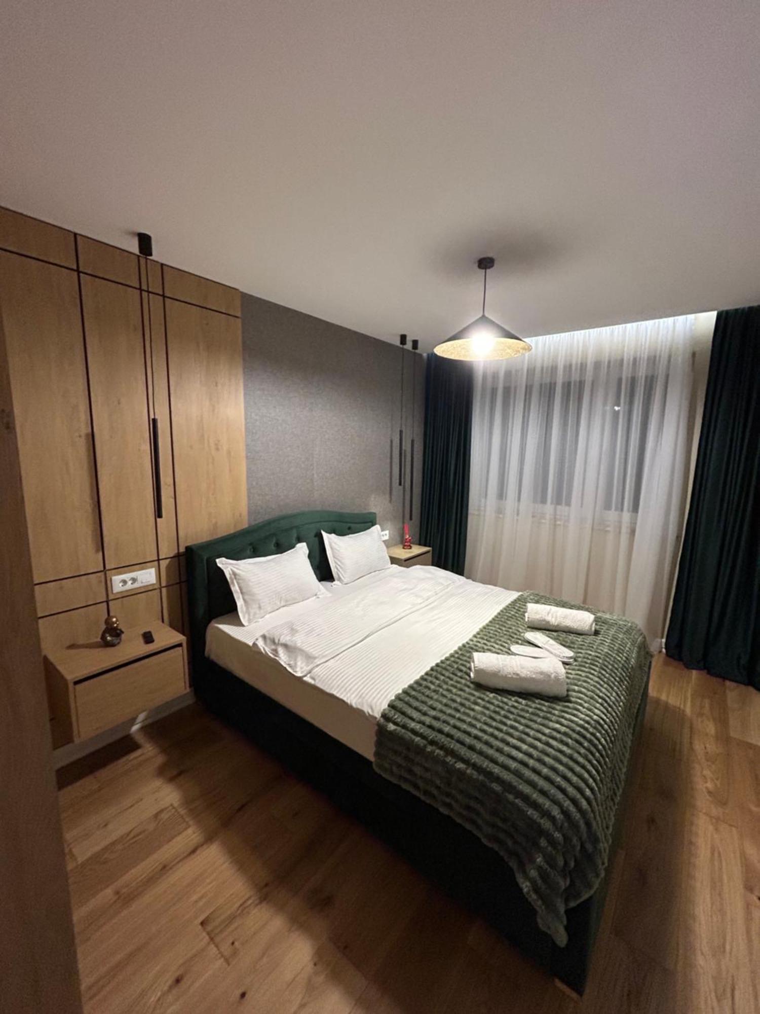 B-holiday Luxury Urban Plaza Apartament Brașov