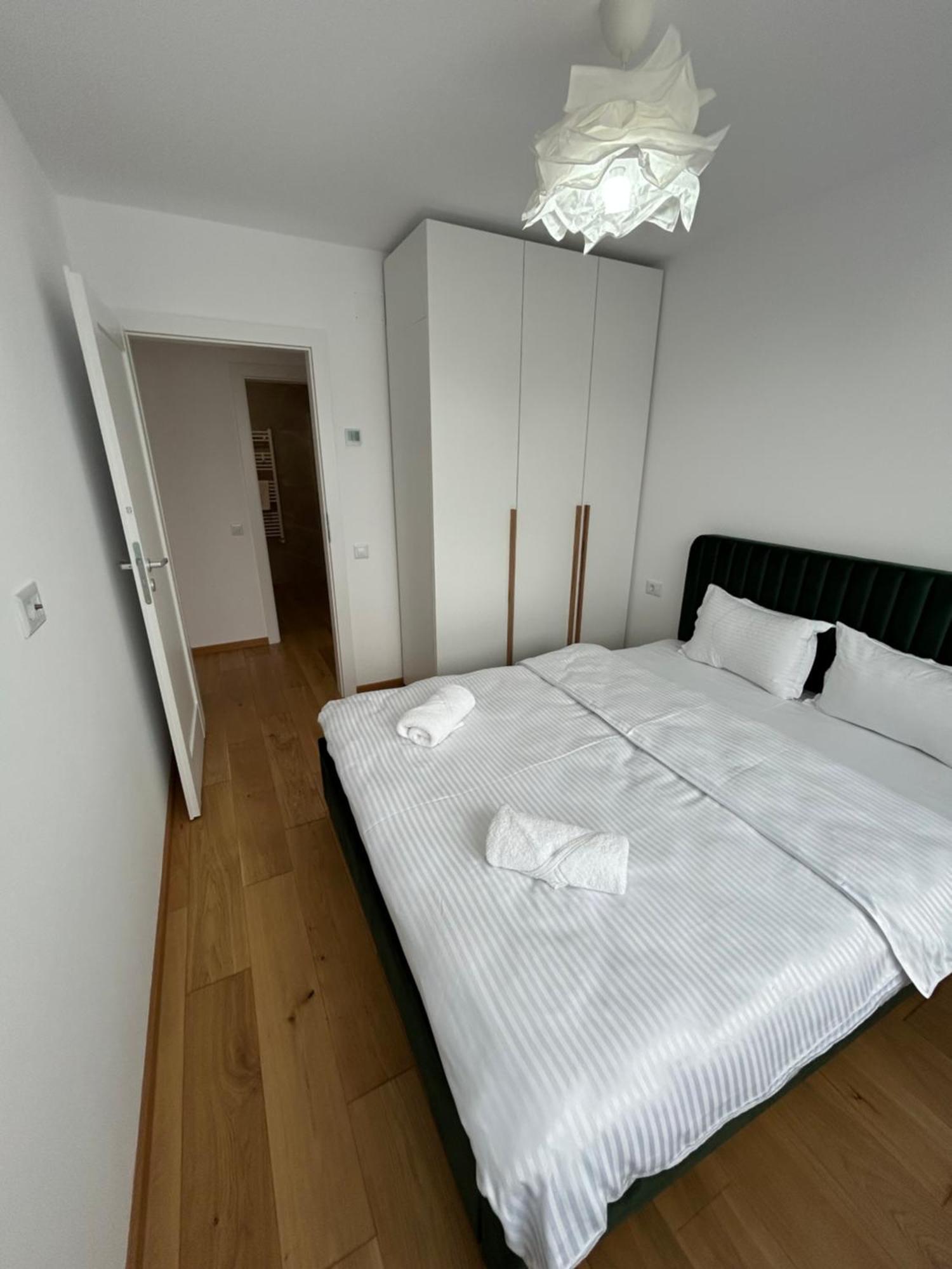 B-holiday Luxury Urban Plaza Apartament Brașov